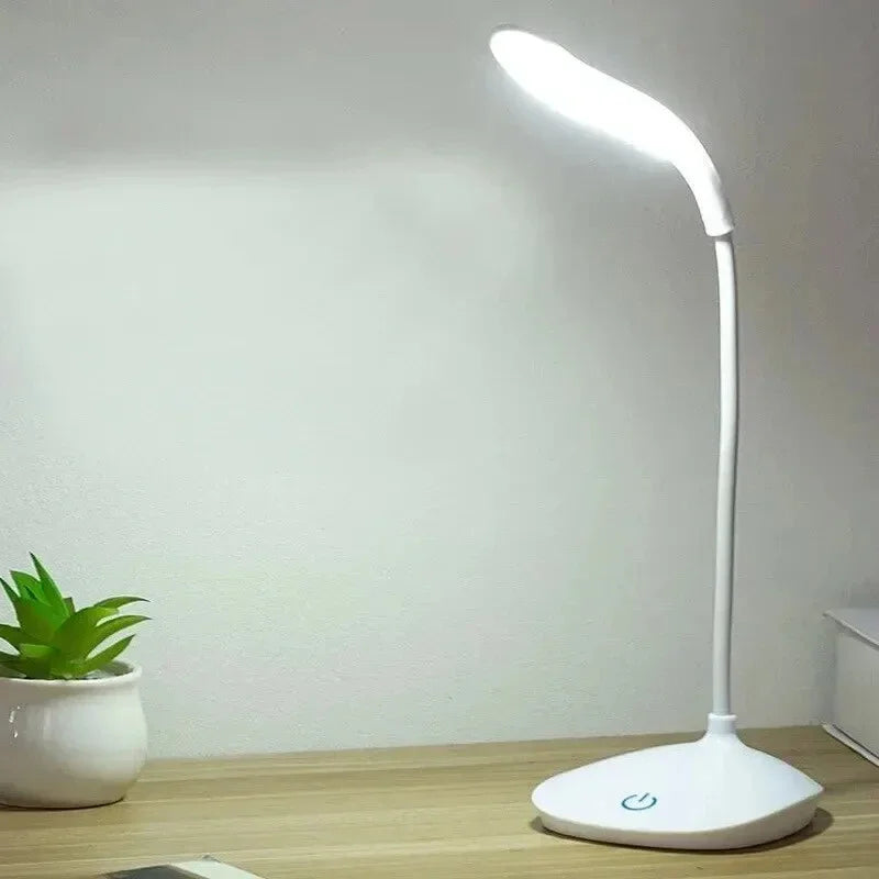 Lámpara LED de Escritorio con Carga USB 3 Niveles de Brillo | Táctil y Cuidado Visual